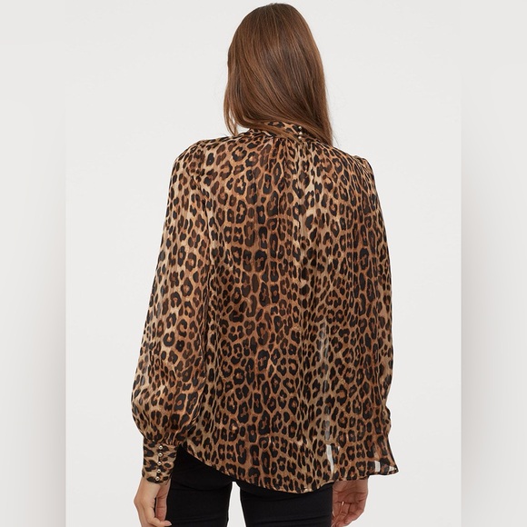 H&M Leopard Print Top - Picture 2 of 9
